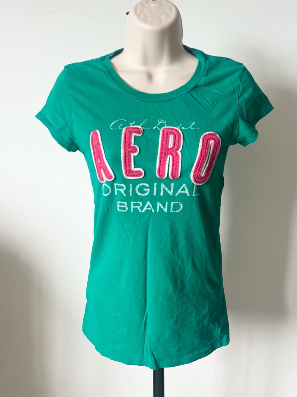 Aeropostale Y2K Teal Short-Sleeve Tee with Pink Sequin AERO Logo Size M Cotton